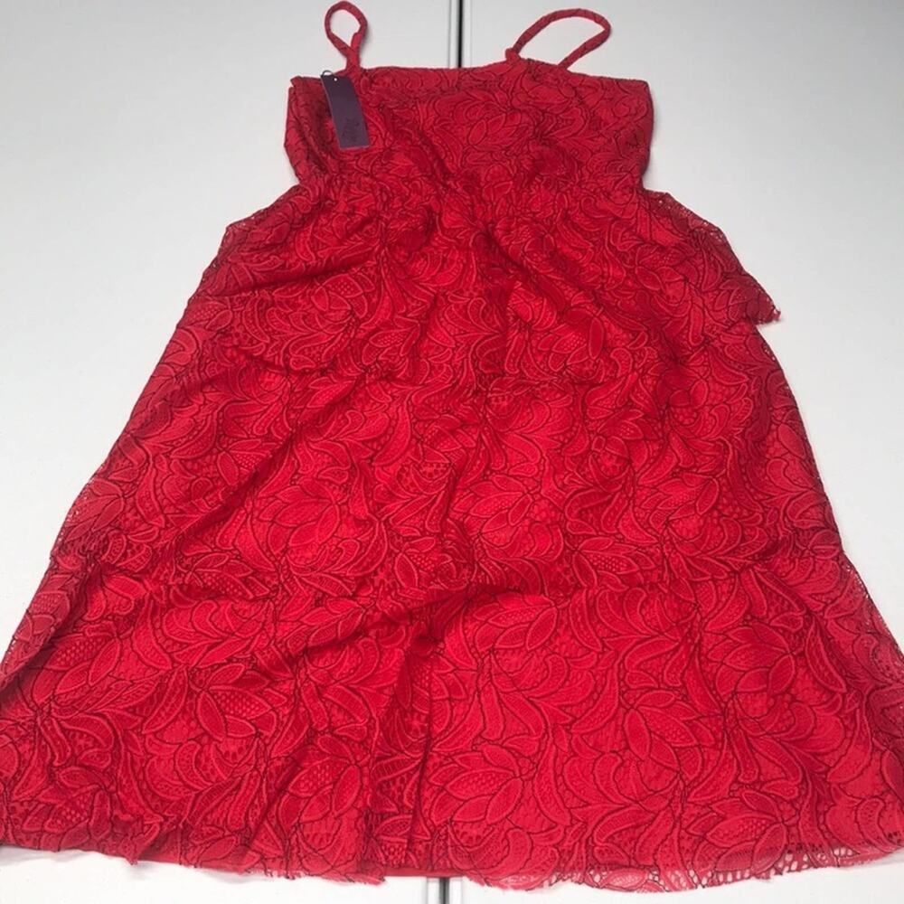 TRULY POPPY Women’s Medium Red Lace MIDI Dress